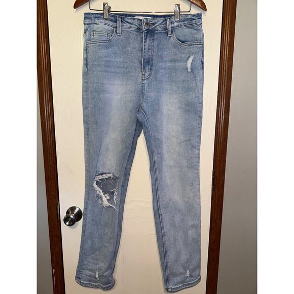 Vervet Straight Leg High Rise Distressed Jeans  Size 30 - Picture 2 of 16